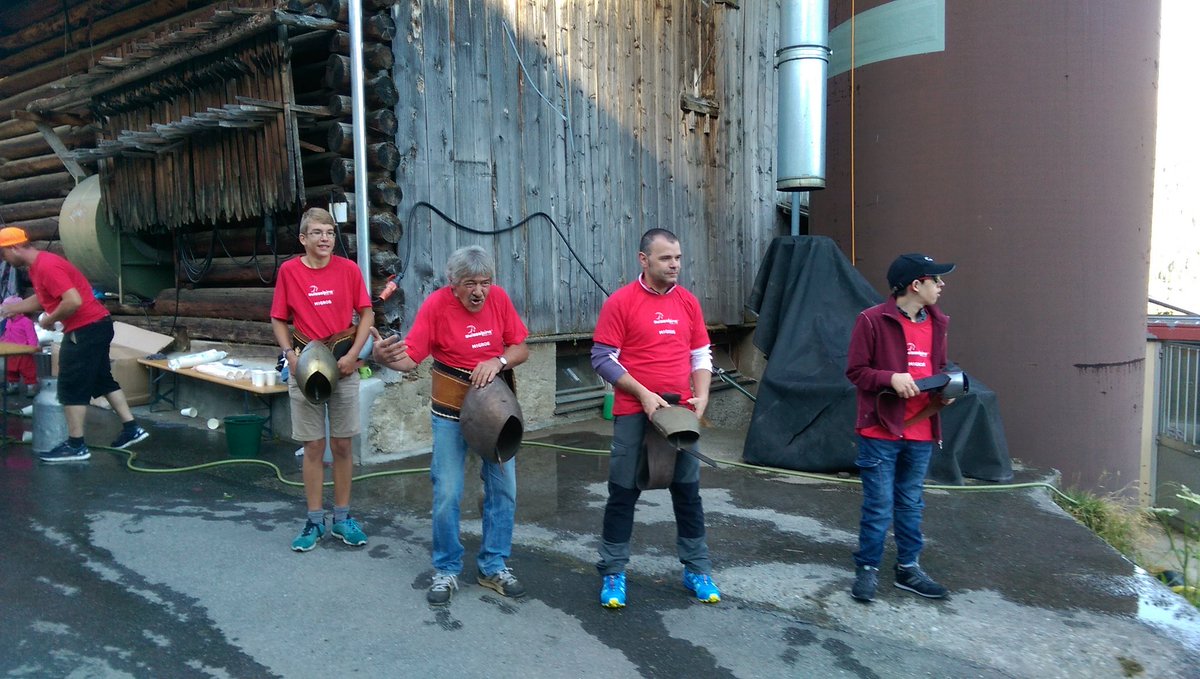 StephenSymons2's tweet image. Race day #swissalpine 2016