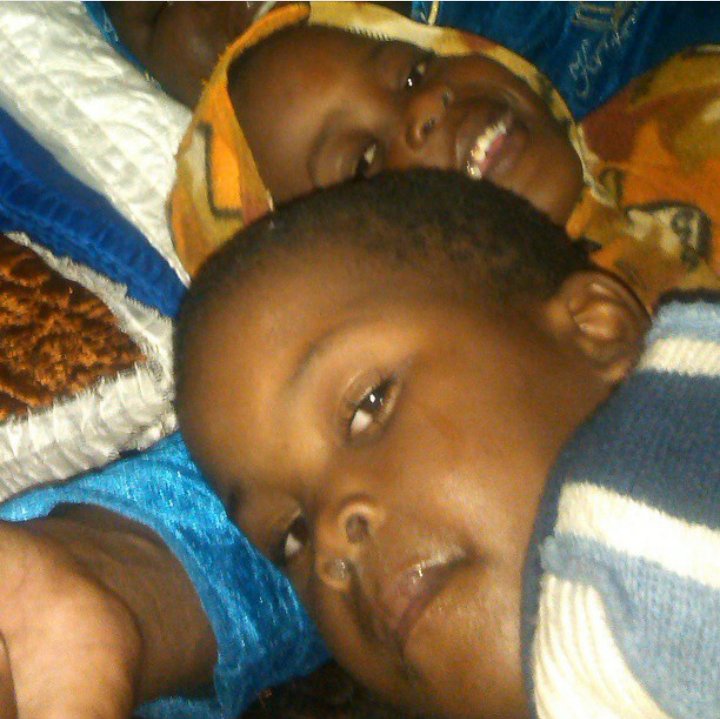 Ngoma_Kurira_'s tweet photo. Linda is a Mother of 5 who was arrested for speaking out againt Poverty, Injustice &amp; Corruption. 
#FreeLindaNow https://t.co/c1aJdWwAiv