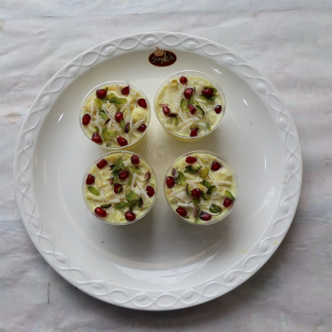 SinglaSweets's tweet photo. #Musttry #yum #tasty #delicious #unique #try #single #dwarka #speciality #delectable #amazing #sweet #follow #like https://t.co/h9MLmM7E65