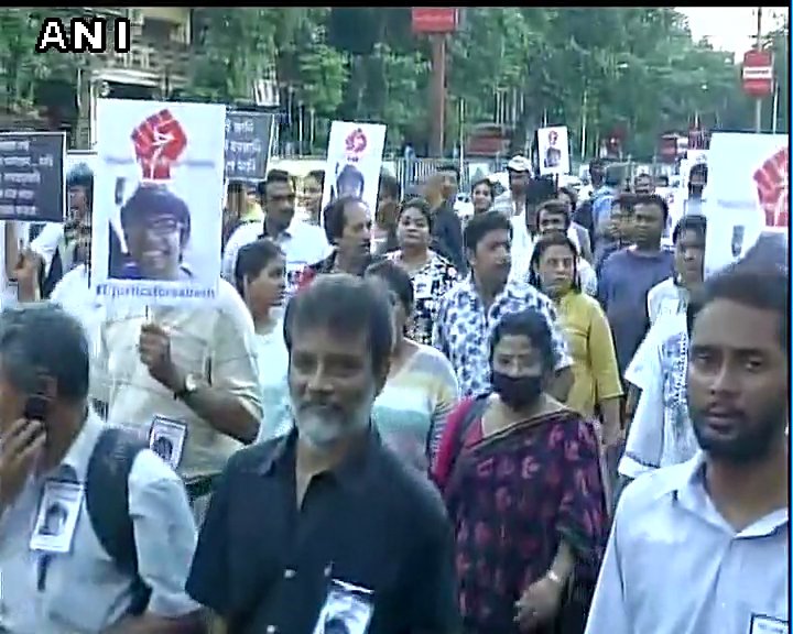 ANI's tweet photo. Kolkata(WB): Protest held for Abesh Dasgupta (who was murdered during a party on July 23), demanding justice https://t.co/S5cOLSElL0