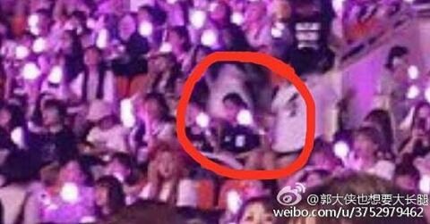JoongKiPH's tweet photo. 160730 Song Joong Ki spotted at Exo Concert Today!
#Joongkiph
#EXOrDIUMinSeoulDay5 https://t.co/Aj5GAyjJlA