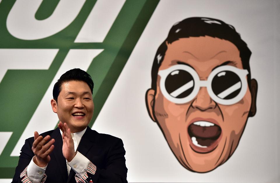 SingandWrite's tweet image. Four Years In, 'Gangnam Style' Still Receives Over 3 Million Plays A Day @forbes forbes.com/sites/hughmcin…