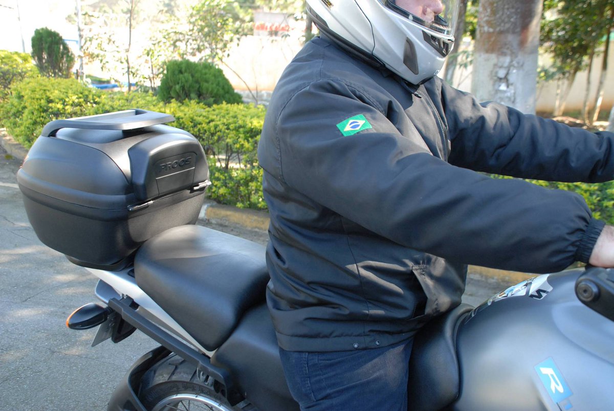 Proos_Bauletos's tweet photo. Partiu !Fim de Semana ! #proos #bauleto #acessorios #motos https://t.co/lYfydsglgA
