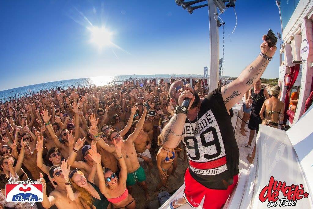 DemodeClub's tweet image. [PH] 29.07.2016 | #DemodeOnTour #SamsaraBeach - Foto by @GiorgioIannelli - goo.gl/GOgyzc