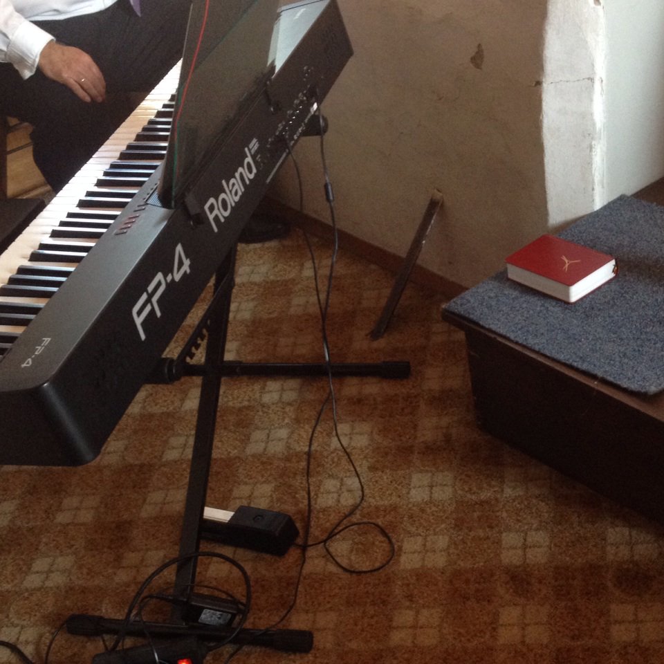 pc_ass's tweet photo. Wer kennt ihn nicht, den weltberühmten Kirchenorgelbauer Roland ;)
#Fotoassistent https://t.co/wJstMb5syc