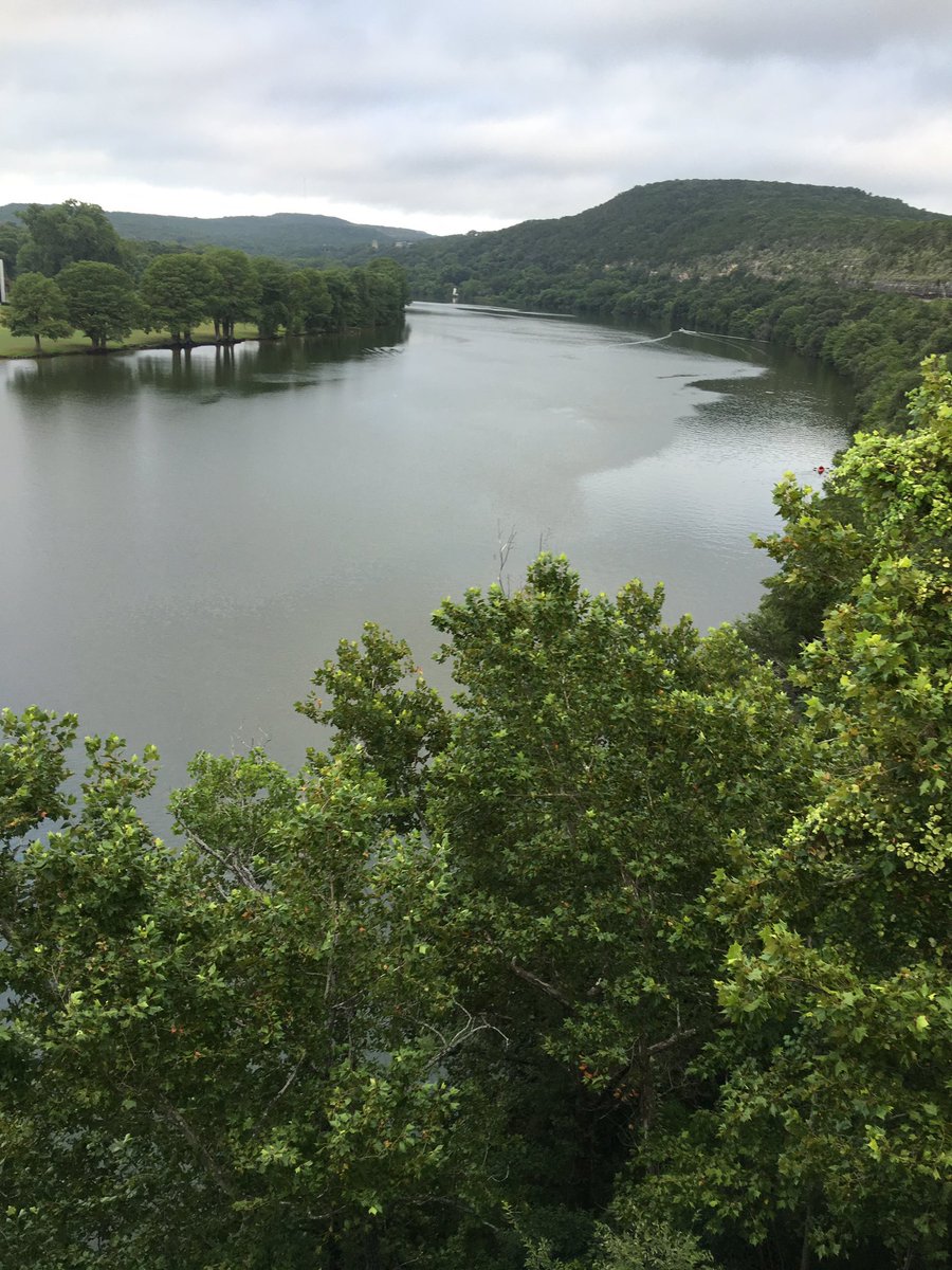 MarkMilliganDPT's tweet photo. Beautiful #Austin morning to #riseandexercise #freetheyoke chasing that #RAGBRAI group! #gettingmiles https://t.co/CHAhA6hbMl