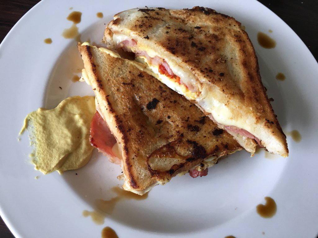 kou52uk's tweet photo. Pan griddled breakfast melt https://t.co/TeZdY3qG73 https://t.co/b0xNm0uc6w