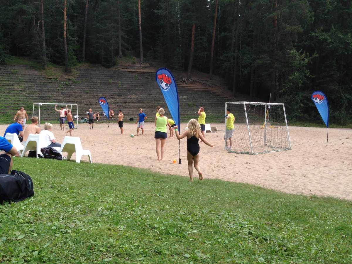 AitiJonsku's tweet photo. Beachfutisturnauksessa @Ahvenisto https://t.co/4lXKbUkJrK