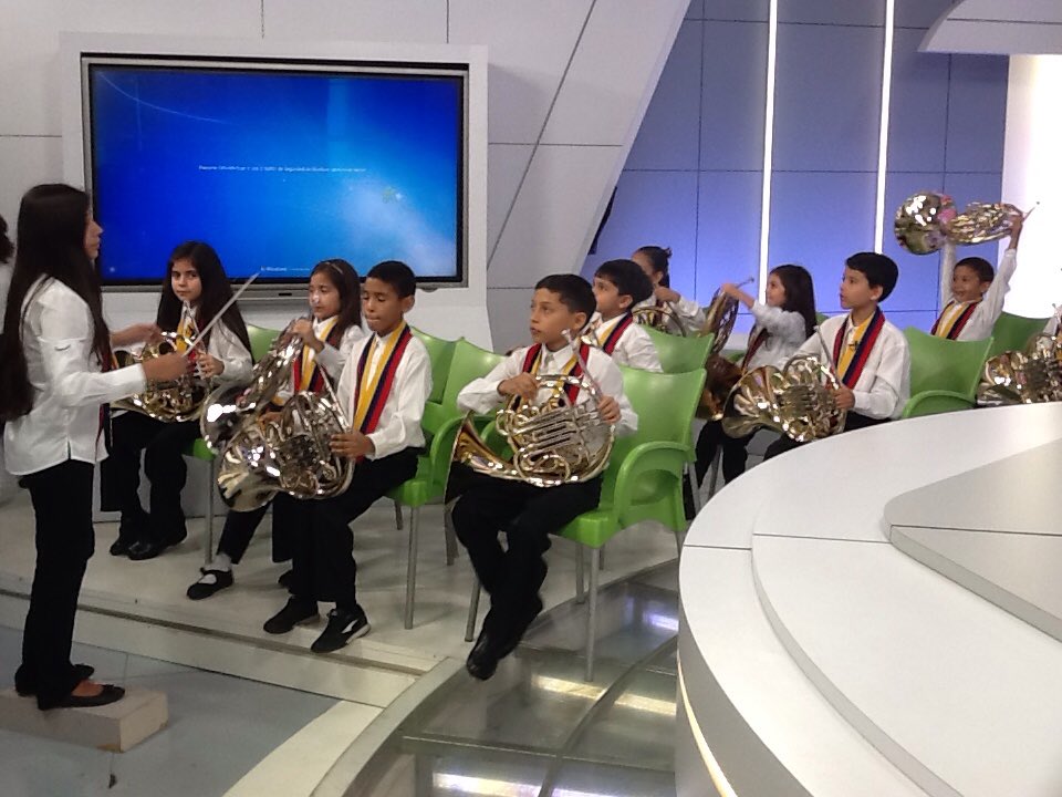 ProgramaNIS's tweet photo. #enmusica #CORNOS @NucleoMontalban en #Especial de @elsistema @globovision @entrenoticiasGV https://t.co/2mdUBHSQql https://t.co/jME3wLZLc6