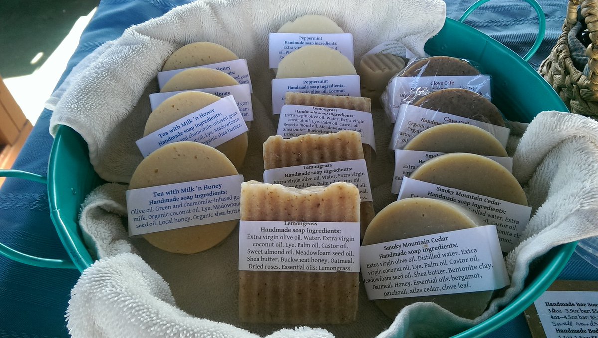 Chipped_Mug's tweet photo. At the Salem Farmers Market today! 
#SmallBatchRoastedCoffee #WholeBeanIsBest #MtWaterProcessDecaf
#HandcraftedSoap https://t.co/X6HBbReMcT