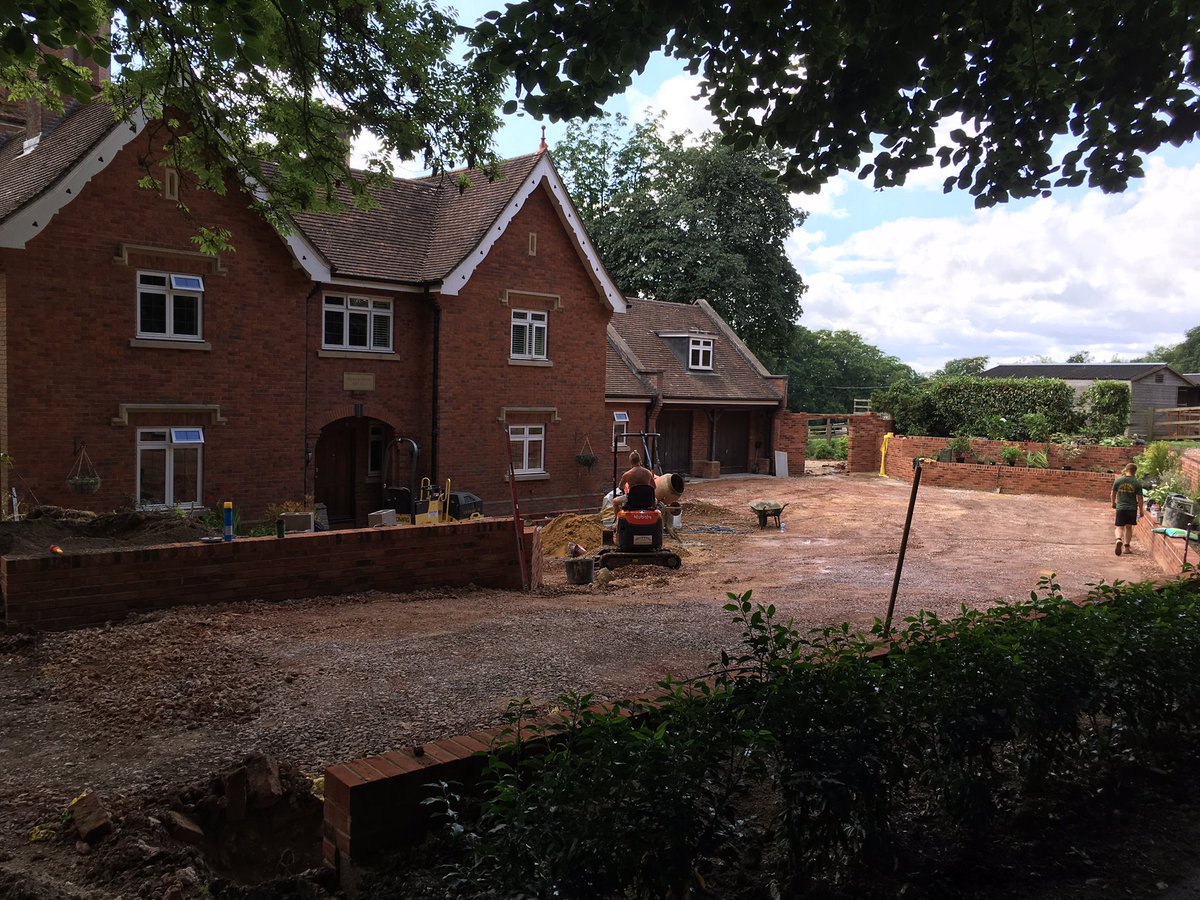 GeminiLandscape's tweet photo. Driveway nearly completed, brickwork finished, over 5000 bricks, waiting on gravel and planting, Sparsholt, Hants https://t.co/nNe9ZyFTpc