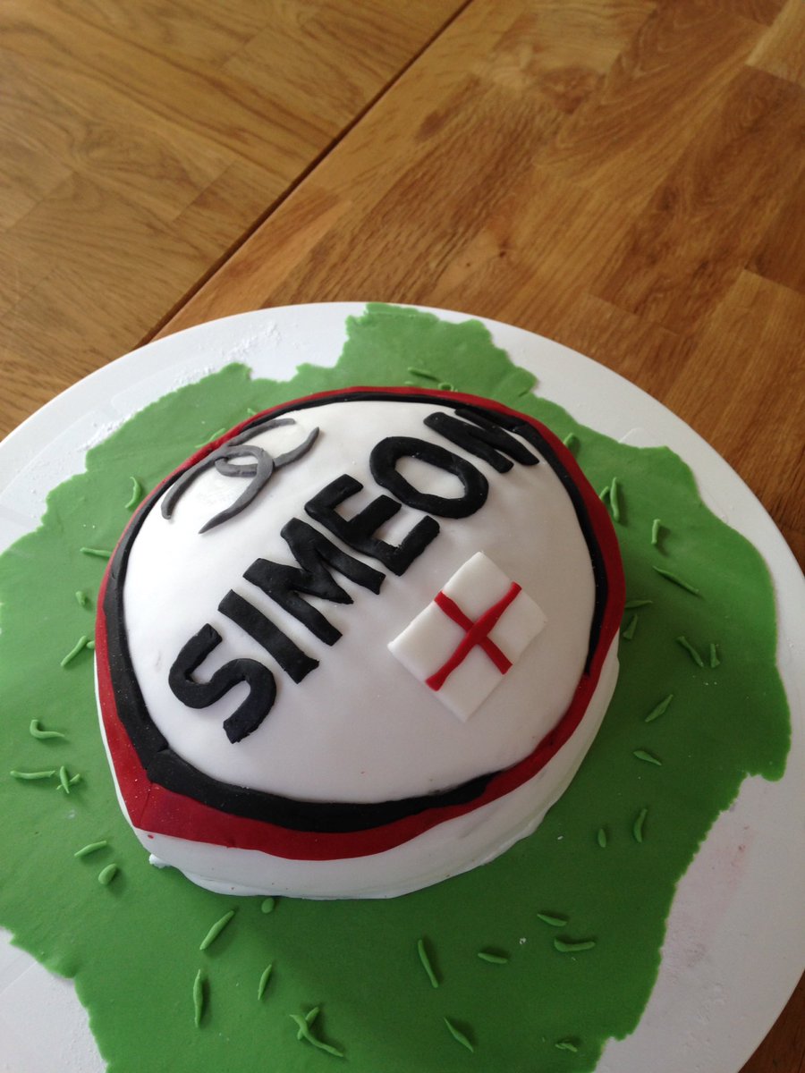 Happy birthday @rippers255!  #birthday #cake #rugby <a href="/EnglandRugby/">England Rugby</a>