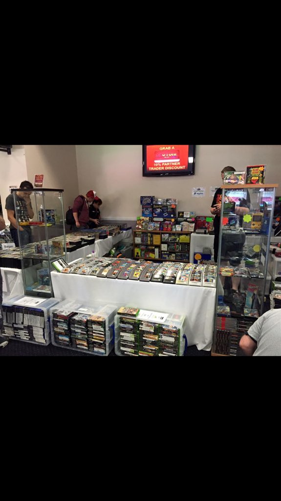 Anybody around #walsall this weekend?why not come see us at #retrorevival held at #bescotstadium plenty of deals!!!!