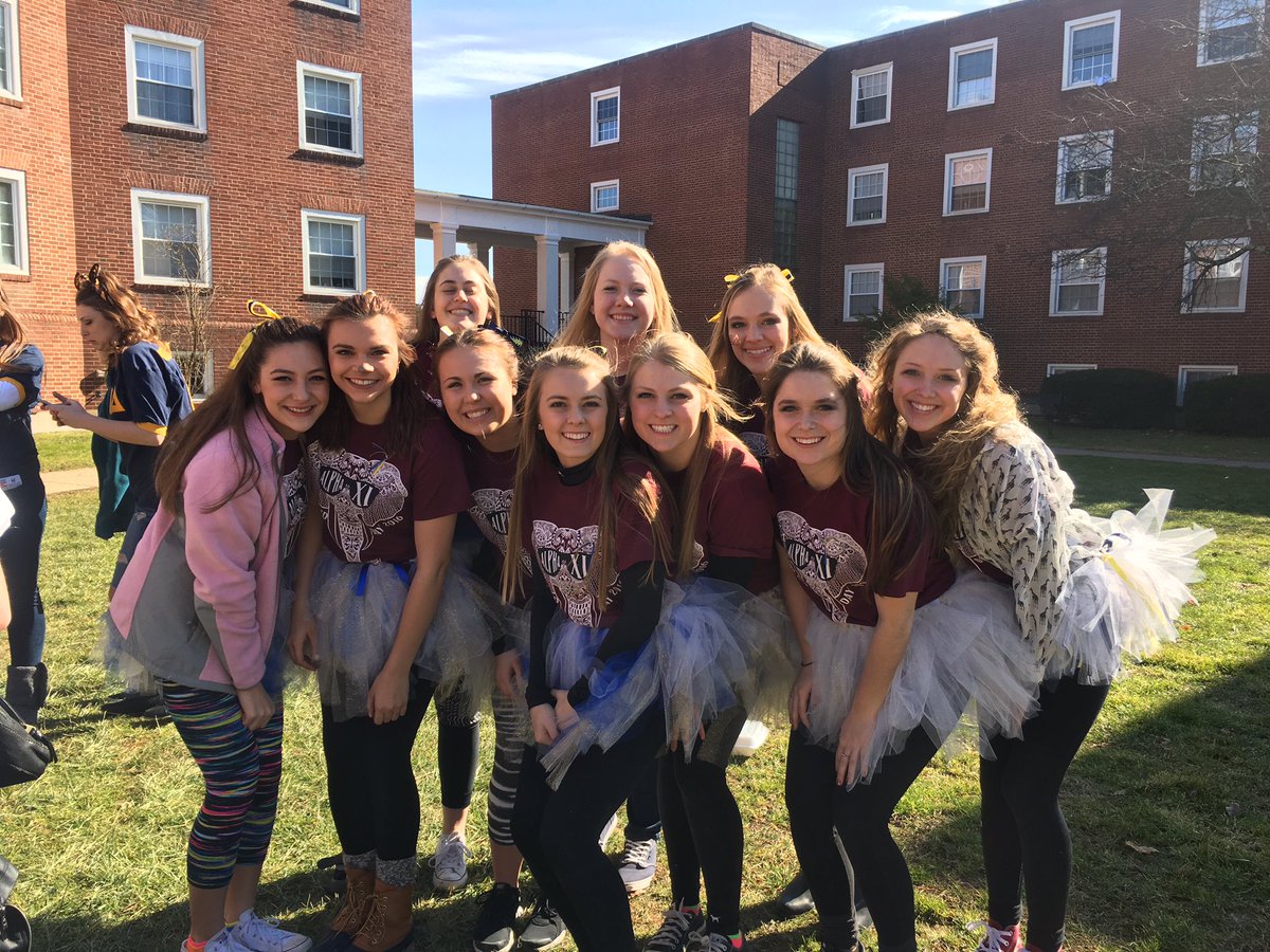 katiequillenx3's tweet photo. DOUBLE TROUBLE- HAPPY BIRTHDAY @kenzzziee27 ππ this calls for double the celebration! 20 DAYS #lookhowcloseweare https://t.co/O0OVVsRo4N