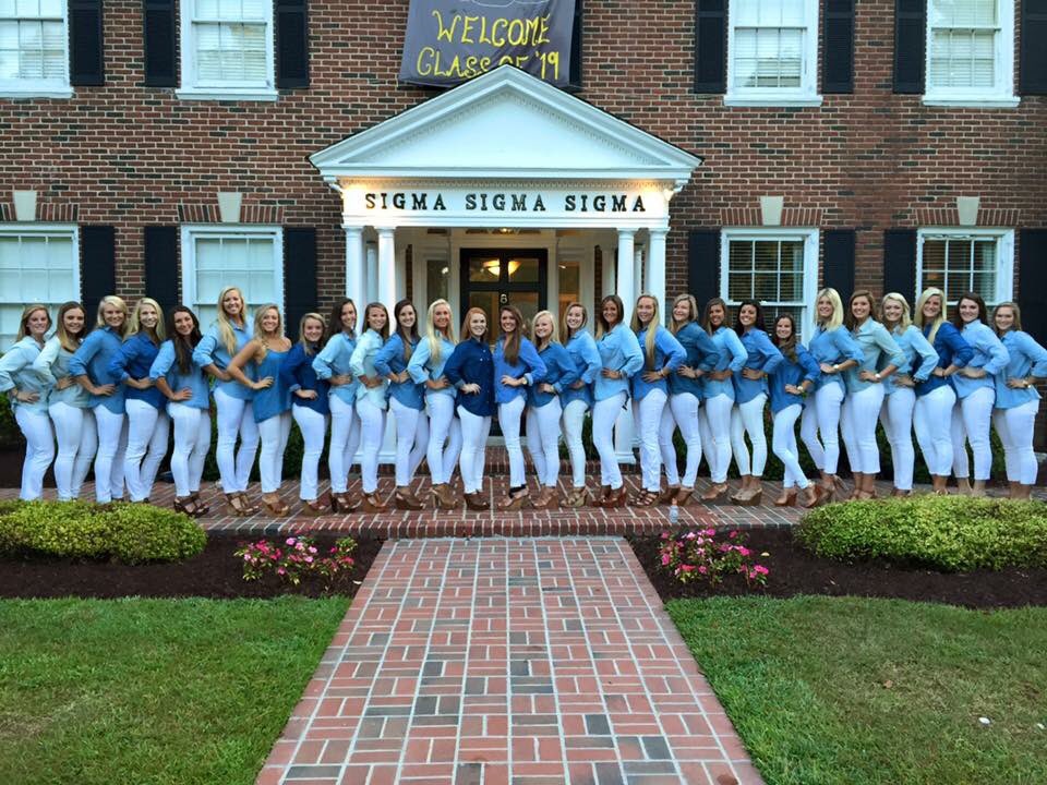 ECUPanhellenic's tweet photo. #MeetECUPanhellenic Sigma Sigma Sigma, founded on April 20, 1898. Their color is purple! ⛵️ @TriSigma_ECU https://t.co/ehE5vUdo8w