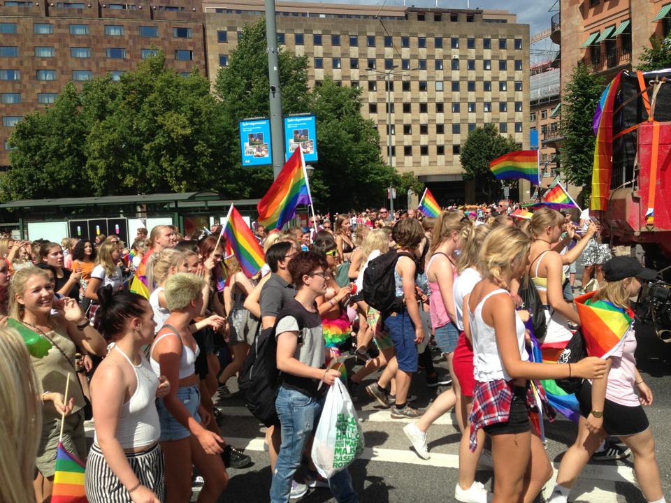 pogledizstklma's tweet photo. #pridestockholm2016 . Festa. Cili grad je na festi. #markac, #kaptol https://t.co/QswxMS3L1J