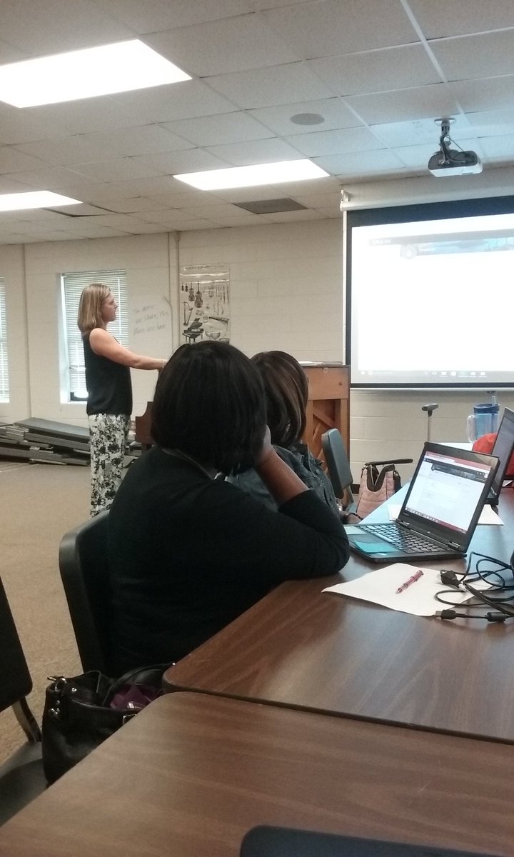 macwces's tweet photo. Getting started at Microsoft training with #MSFTEdu https://t.co/JMKVTwC2Pj