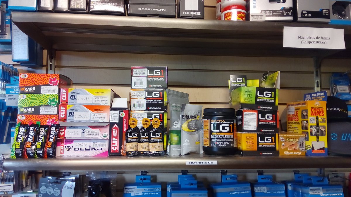 TechnoCycle1's tweet photo. Notre rayon nutrition vient d’accueillir un petit nouveau avec les gels REKARB carbure à l’érable. https://t.co/qcRvUXVVjF