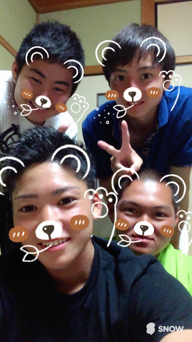 ty04281's tweet photo. 清流祭り行ってきたー今年初めての花火！きれいだったー！
最後の画像の花火きれいだなあ https://t.co/IeVHhbK40L
