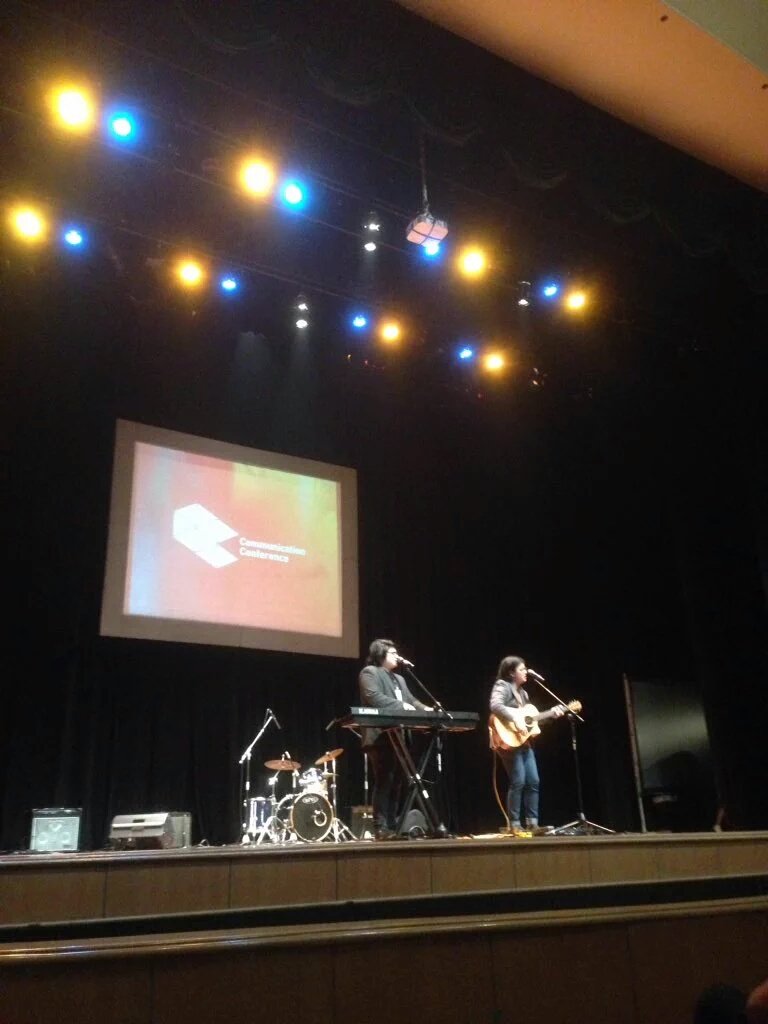 BenAndBenMusic's tweet photo. Salamat #DLSUCommCon!! #CommConRevolution <3
*2nd photo by Fern Castro* https://t.co/5JFtG2Ll7z