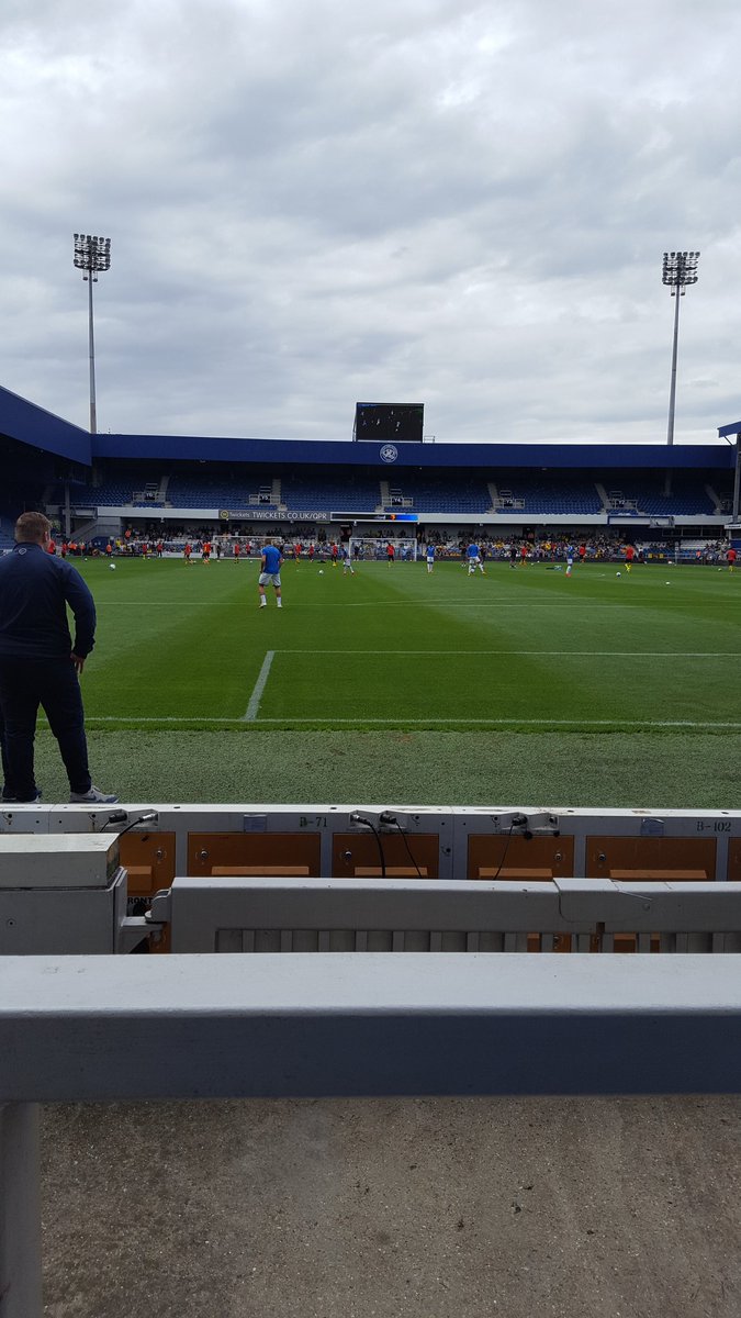 Switchhlee's tweet photo. @QPRFC pre game! Cant wait for kick off! Come on you r'ss #QPRvWAT #Hoopsalltheway https://t.co/W1S3PO2tyE