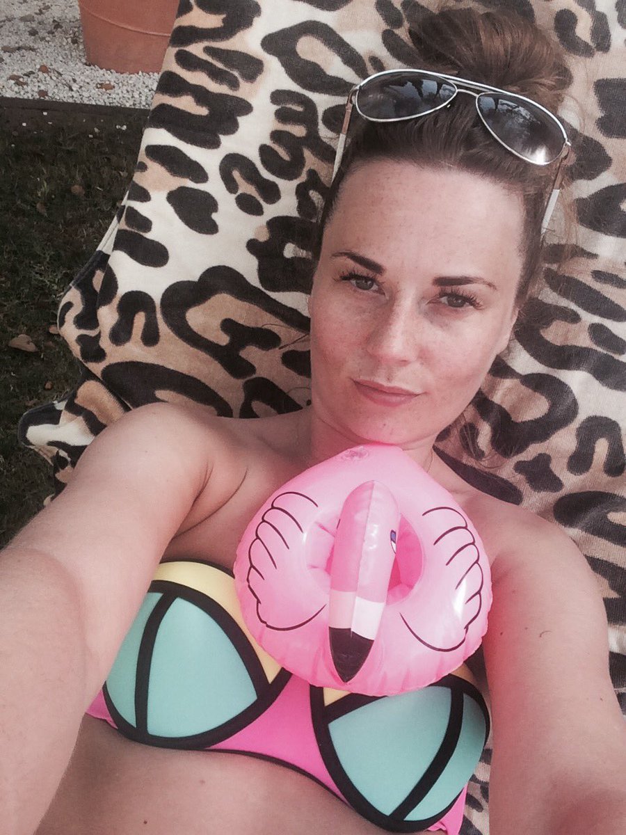 DaisyBloom84's tweet photo. Fab hotel!!! #10moments #Marbella #flamingo #competition #inflatablepooltoys https://t.co/1NLJWuSQQj