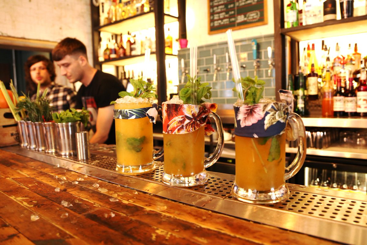 LiquorAndBurn's tweet image. U know U wanna invite 2 our RE-LICKED LAUNCH PARTY.

RT 4 the chance 2 WIN a spot (+1) on the super exclusivo G-LIST