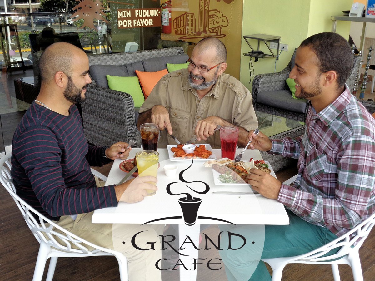 GrandcafePTY's tweet photo. Nuestra terraza al aire libre es el sitio ideal para compartir un almuerzo de negocios o disfrutar con los amigos https://t.co/1B4VOeyUvK