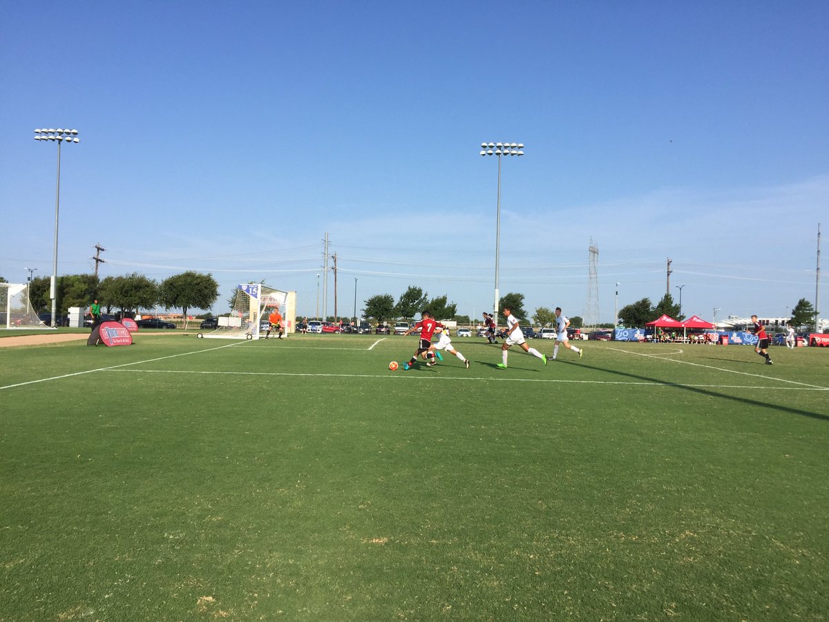 loudounsc's tweet photo. FT: @Loudoun99Red 3-1 @OPSOCCER1! #99BRed head to the final! #repthered #ROADtoTX https://t.co/Hh4Z5t9ain