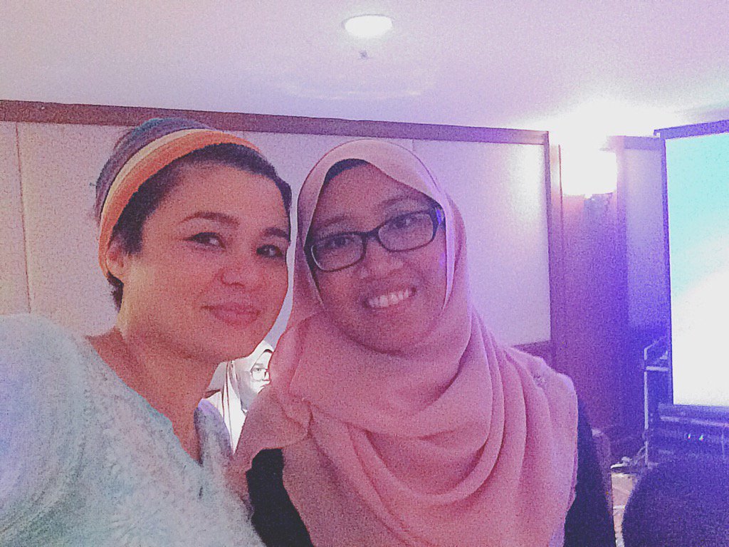anakcelup's tweet photo. Saya dengan Noorfadilla yang berani berjuang kerana benar #fightgenderdiscrimination  #workingmumsmalaysia https://t.co/BZp9PYTTJa