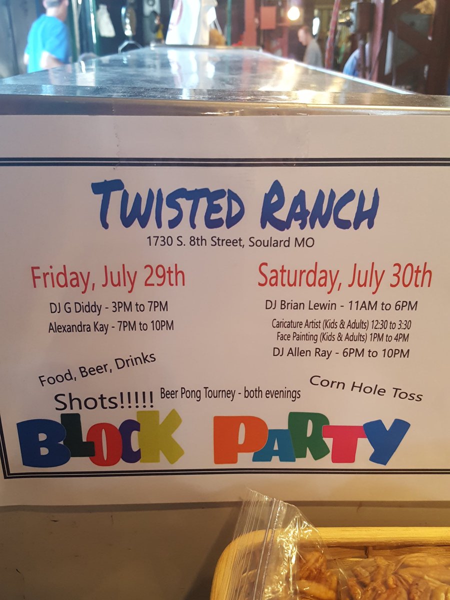 srcollingsworth's tweet photo. @PTtheIslander We are advertising the event at our stand. Hope it's a success! #twistedranch @SoulardMarket_ https://t.co/TrYKTwKiw3