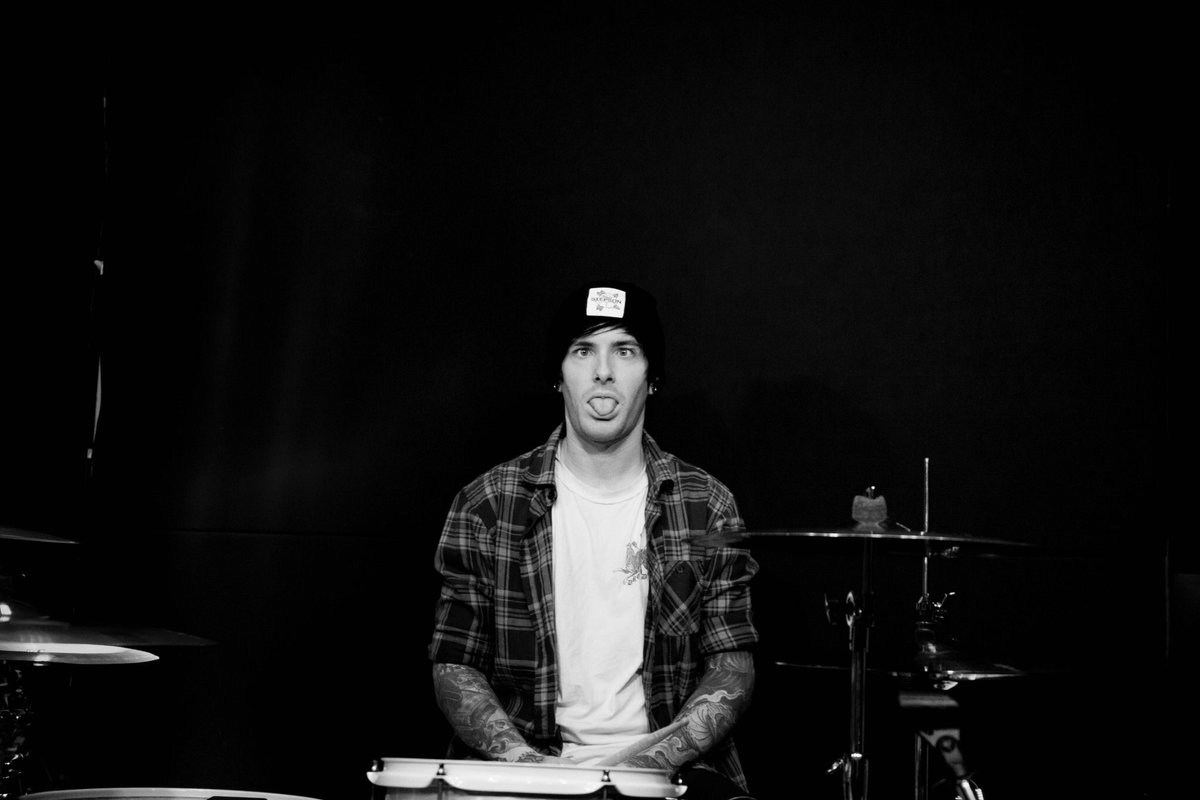 roleyboyc's tweet photo. When you hear people talking shit but you literally don't give a fuck cause you're mildly retarded 📷 @danagracehope https://t.co/np3dvh5Yz8