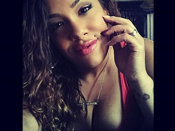 I'm online right now on @Skyprivate (live skype show). my private profile: https://t.co/lVzlrPGTD1  RT<a class="tags" href="/tag/skyprivate">@skyprivate</a>