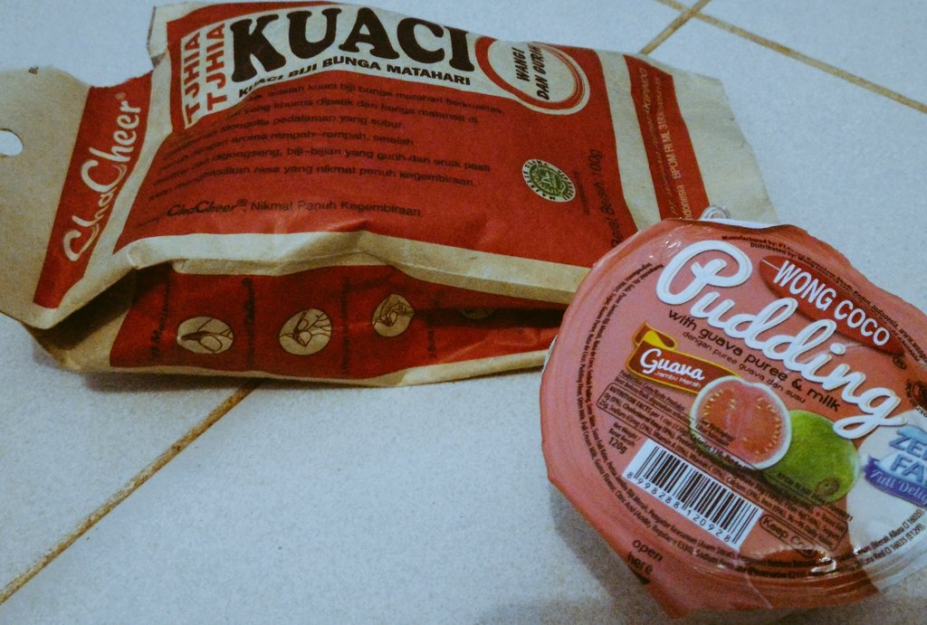 tinzy_'s tweet photo. Doping malem ahad.. d tinggal mudik nggalo ama kwaci.. fine https://t.co/mt7pEa1X3m