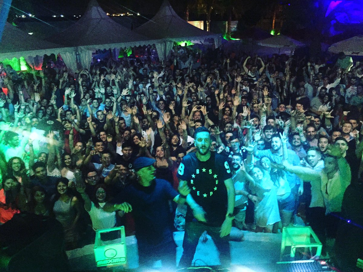 los40dancefest's tweet photo. Vaya fiestón tuvimos anoche en @MACCAO_FLYER con @JoseAMdeejay @Arturograo1 y @BabyNoelOficial gracias a todos!! https://t.co/4wSOINsv6Y