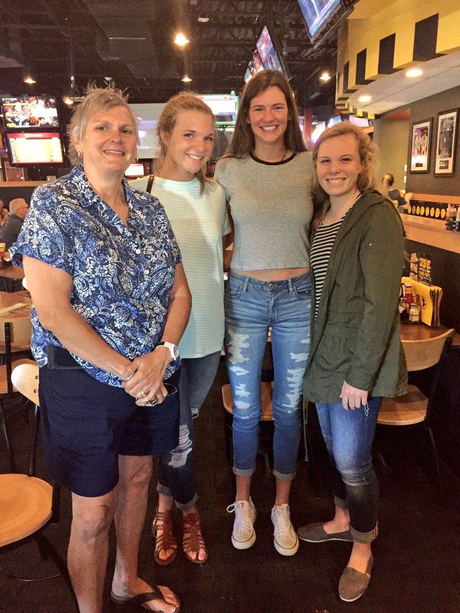 Happy birthday sav❤️ miss you bunches can't wait to watch you kill it at Miami😘 love you😍 <a href="/skluesner32/">Savannah Kluesner</a>