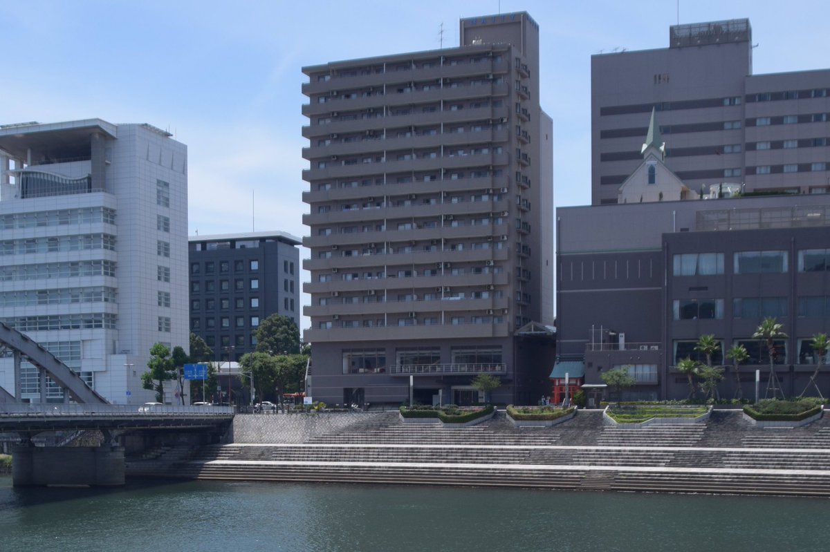 Yoshi ラブライブ サンシャイン 5話背景 ヨハネマンション 沼津リバーサイドホテルの隣です 版権では目の前の狩野川も出てきました Lovelive Sunshine