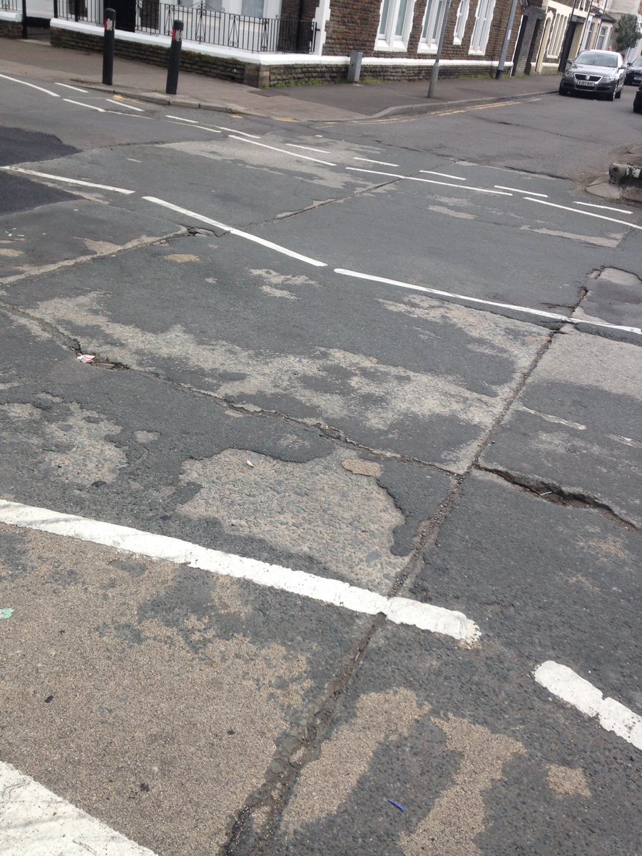 Tom Slater tweet media