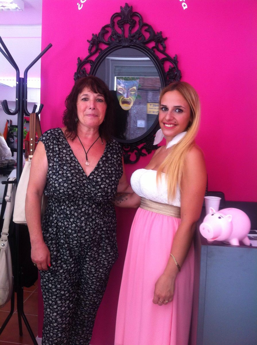 kristinaverdun's tweet photo. Inauguracion #kristinamendez #scissorhands #inauguracion2016 #mipelu #sagitario #newhairdresser https://t.co/YKPm5SjyOT