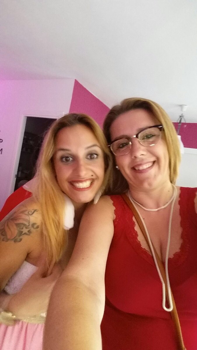 kristinaverdun's tweet photo. Inauguracion #kristinamendez #scissorhands #inauguracion2016 #mipelu #sagitario #newhairdresser https://t.co/YKPm5SjyOT
