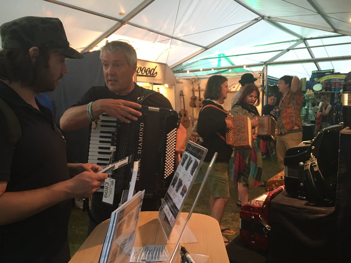 BDAccordions's tweet image. Busy Saturday on the BDA stand in Blackmore Gardens, #sidfolkweek @sidmouthfolk