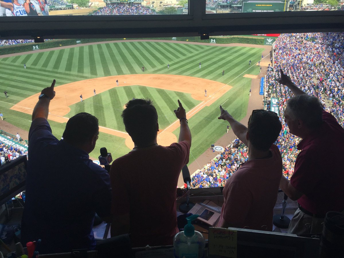 Cubs's tweet photo. Thanks for the good vibes, gentlemen! #WeGotAHit #WeGotARun https://t.co/yU4QSvMyNi