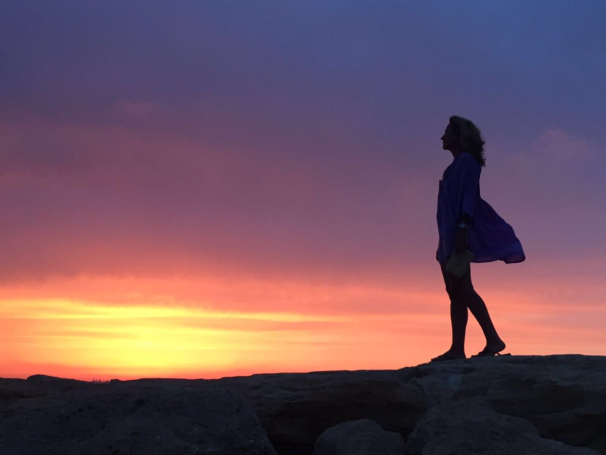 Por ella las puestas d sol y las madrugadas...