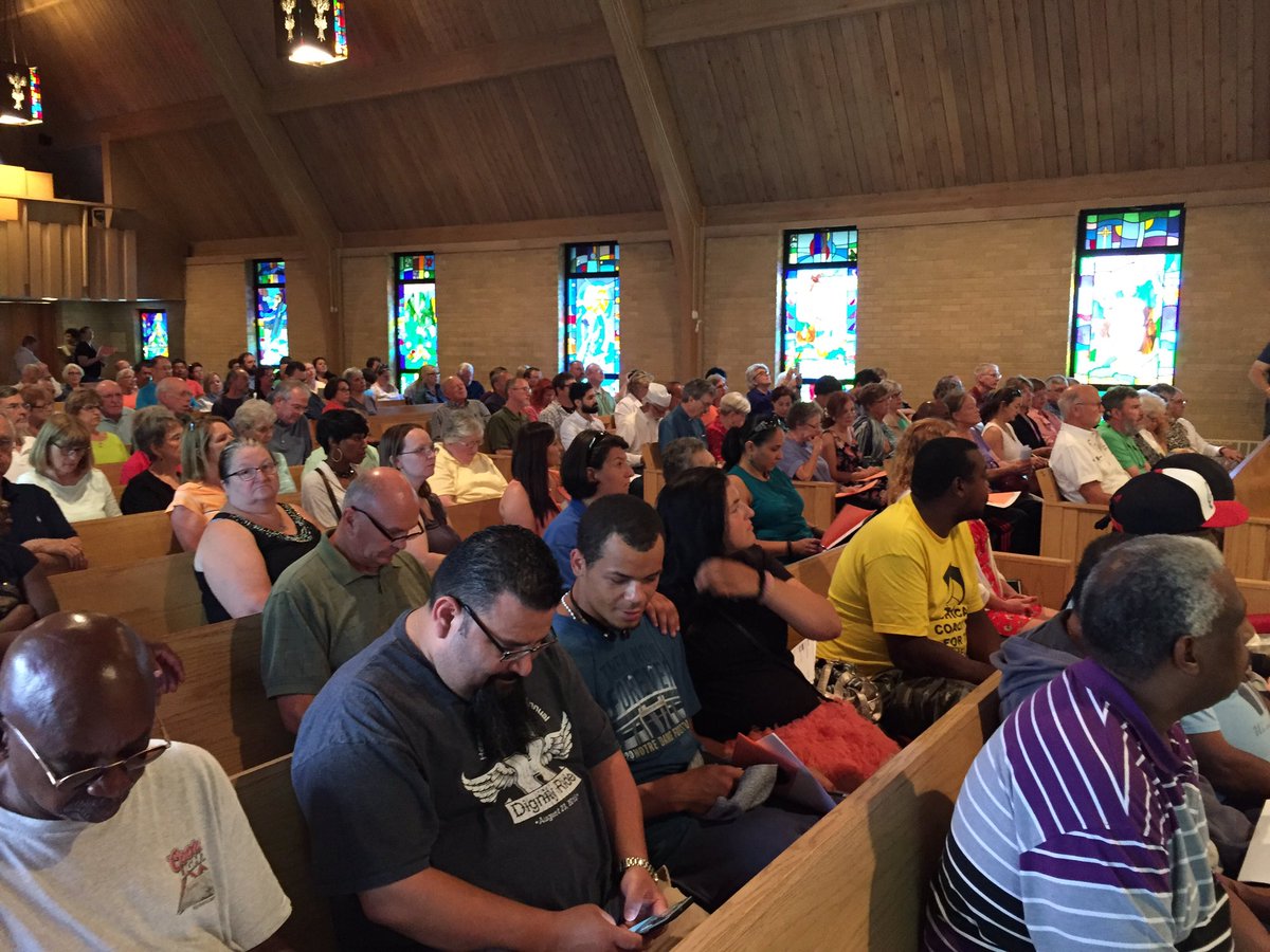 adriennemc83's tweet photo. Fox River Valley Initiative Issues Assembly #donotstandidlyby #mentalhealth #housing #industrialareasfoundation https://t.co/dyA62kw9pM