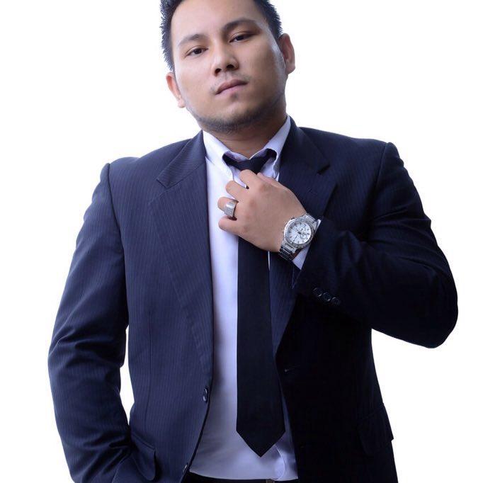 adeapriyandii's tweet photo. Join my LIVE on #BIGOLIVE. https://t.co/yy1ZqN1fG5 https://t.co/zBM5UtNFTP