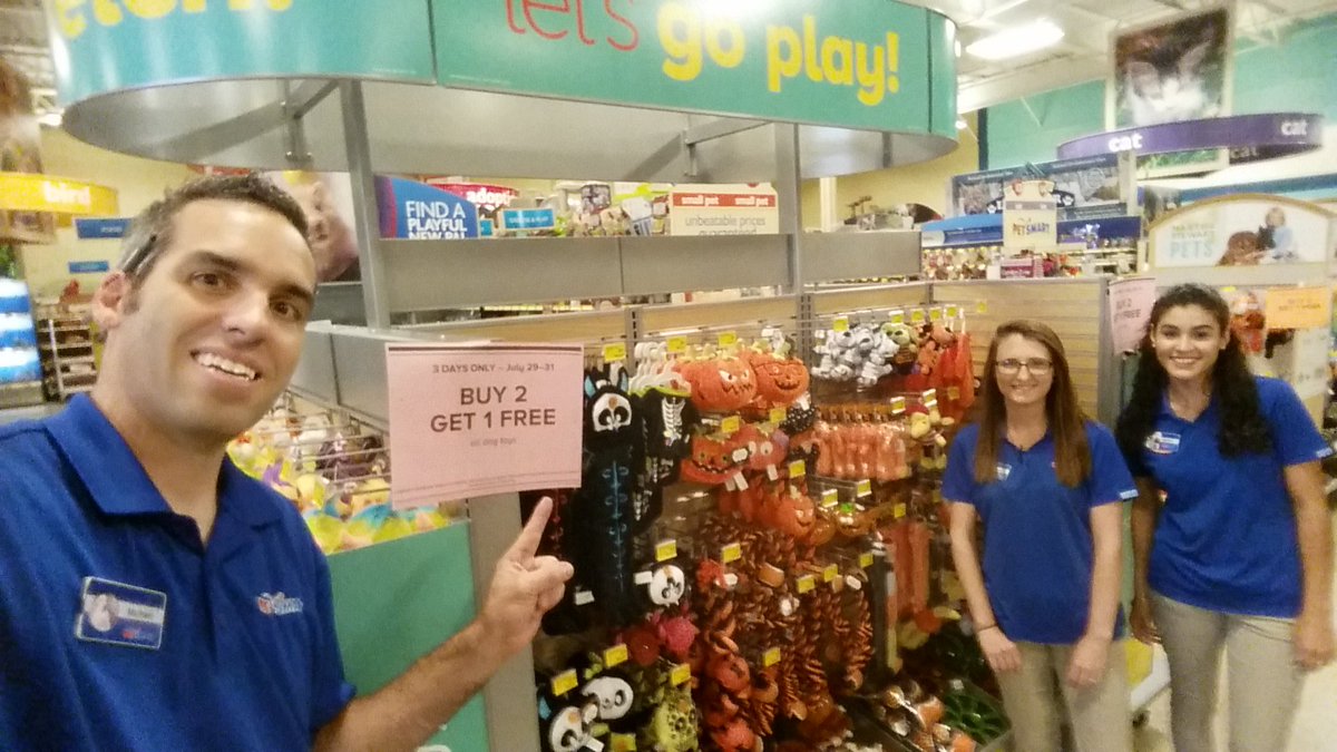 #letsgoplay. B2G1. New display rocks <a href="/dmgelo/">Dave Gelo</a> <a href="/PetSmart/">PetSmart</a>