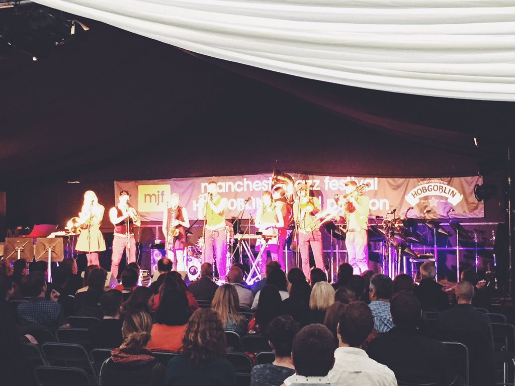 CrazyAnimalFace's tweet photo. Watching the @PerhapsContrap at @ManJazzFest #MEGADOPE we're standing up tho. https://t.co/iY5erh051h