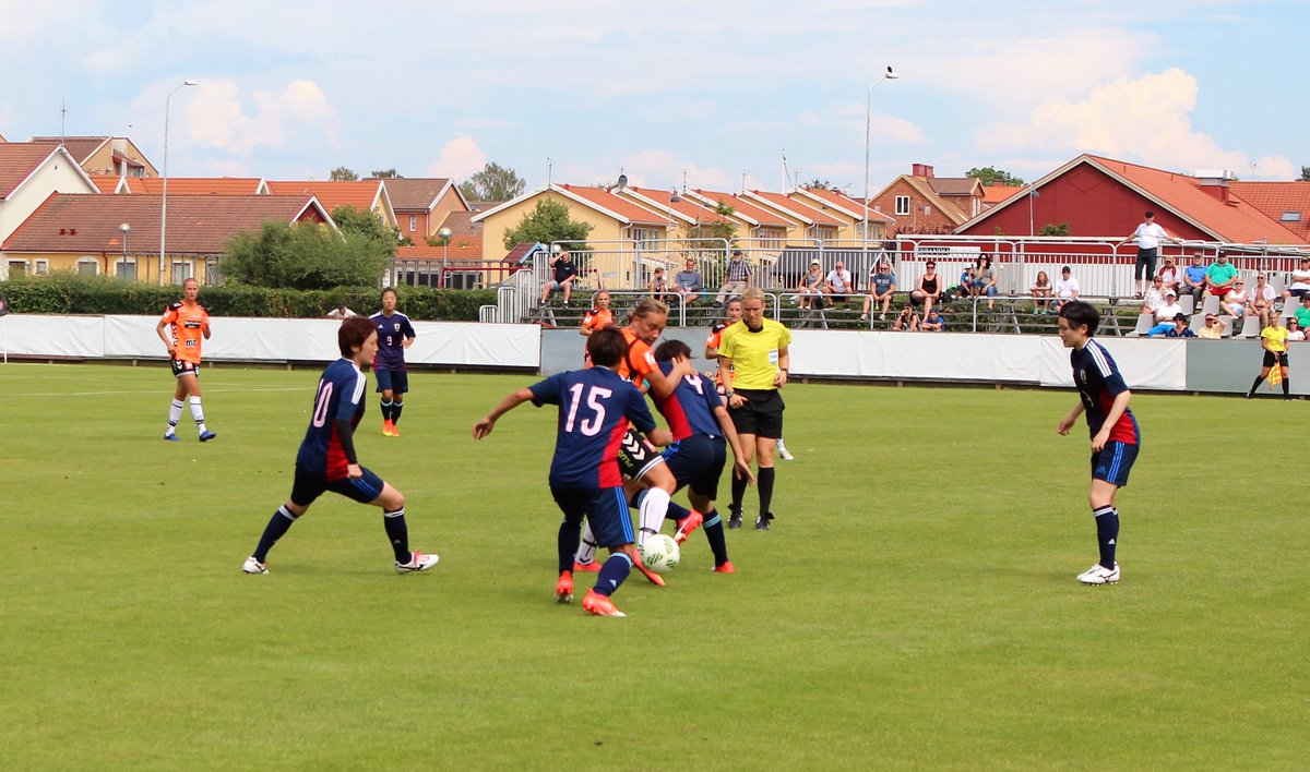 vindsrummet's tweet photo. En liten bild från matchen mellan #KDFF och #Japan #fotboll #Kristianstad #KDFF1998 #landslag https://t.co/NkpvHKCcCX