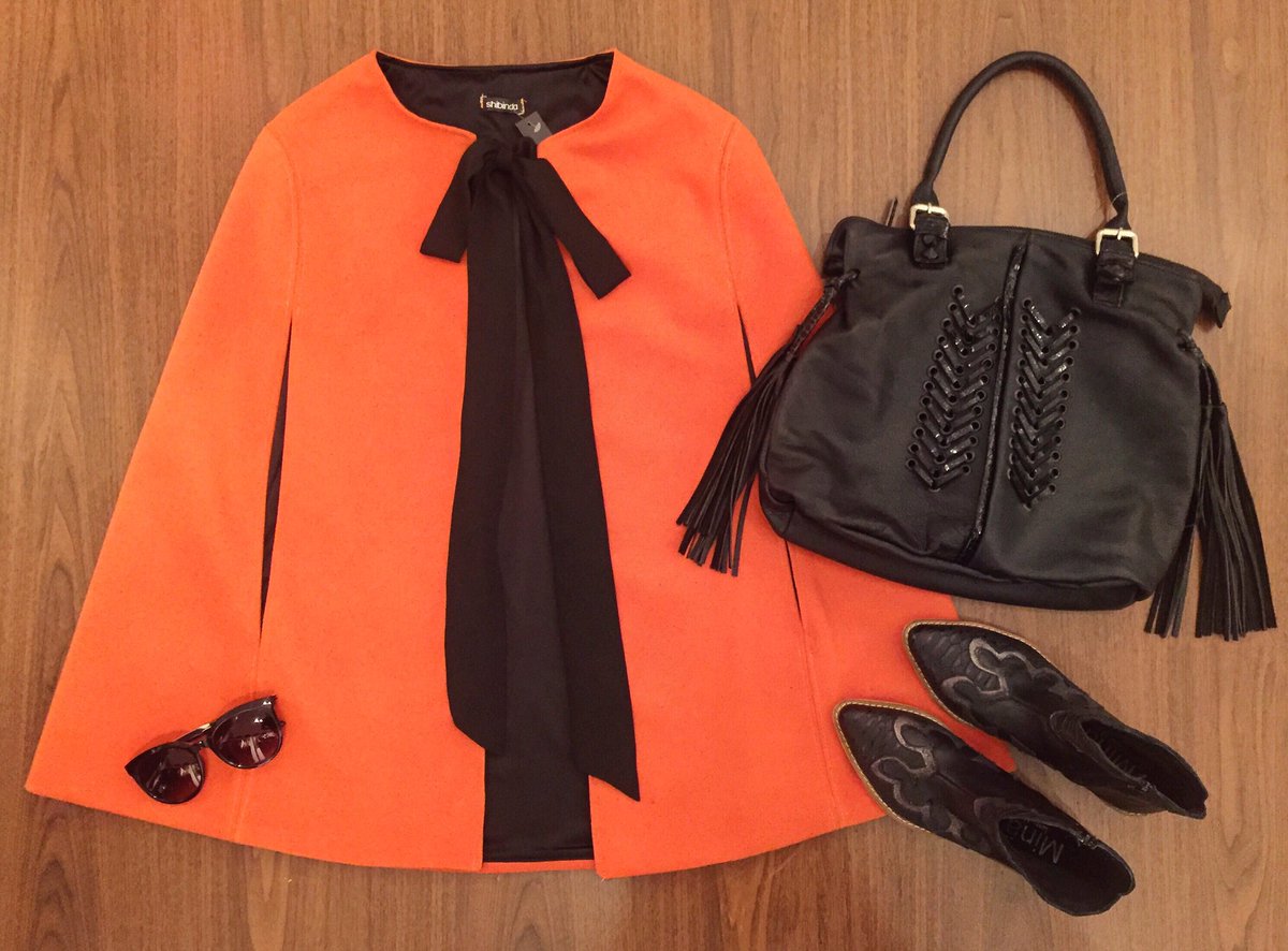 Capita ❄️🍁 INÉS 🍁❄️ búscala hoy por Shibinda!