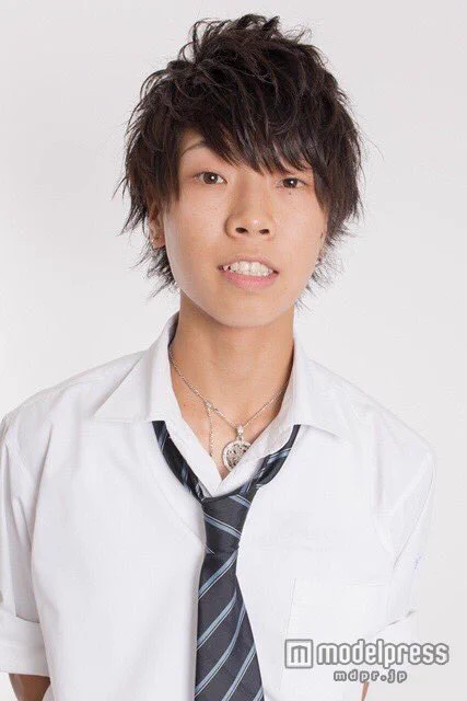 これなら俺でもいけそうｗ高校生イケメンコンテストの出場者が見るからに普通の人ｗｗｗ